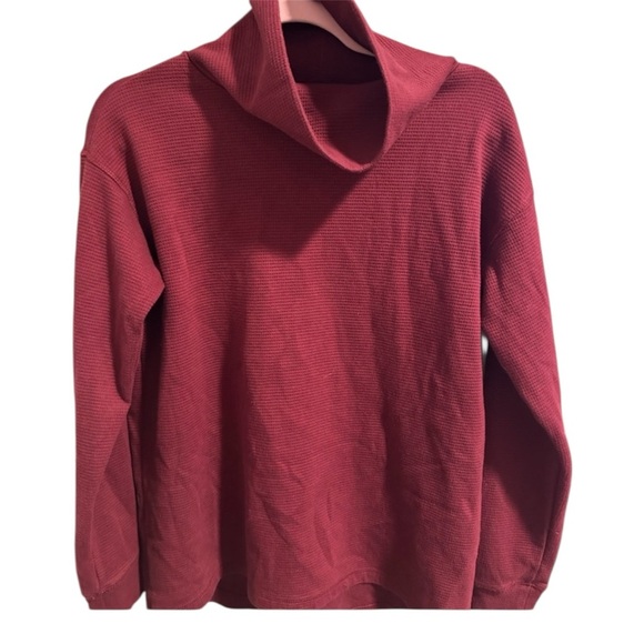 Lands’ End Women’s Maroon Waffle Knit Turtleneck Top Size Small - Picture 1 of 3